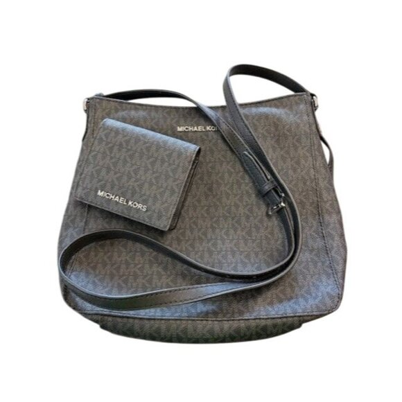 Michael Kors Jet Set Signature Messenger Bag & Wallet Set Gray Monogram Logo - Picture 1 of 8